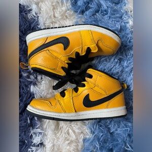 Nike Air Jordan 1 Mid "University Gold" Toddler size 10c